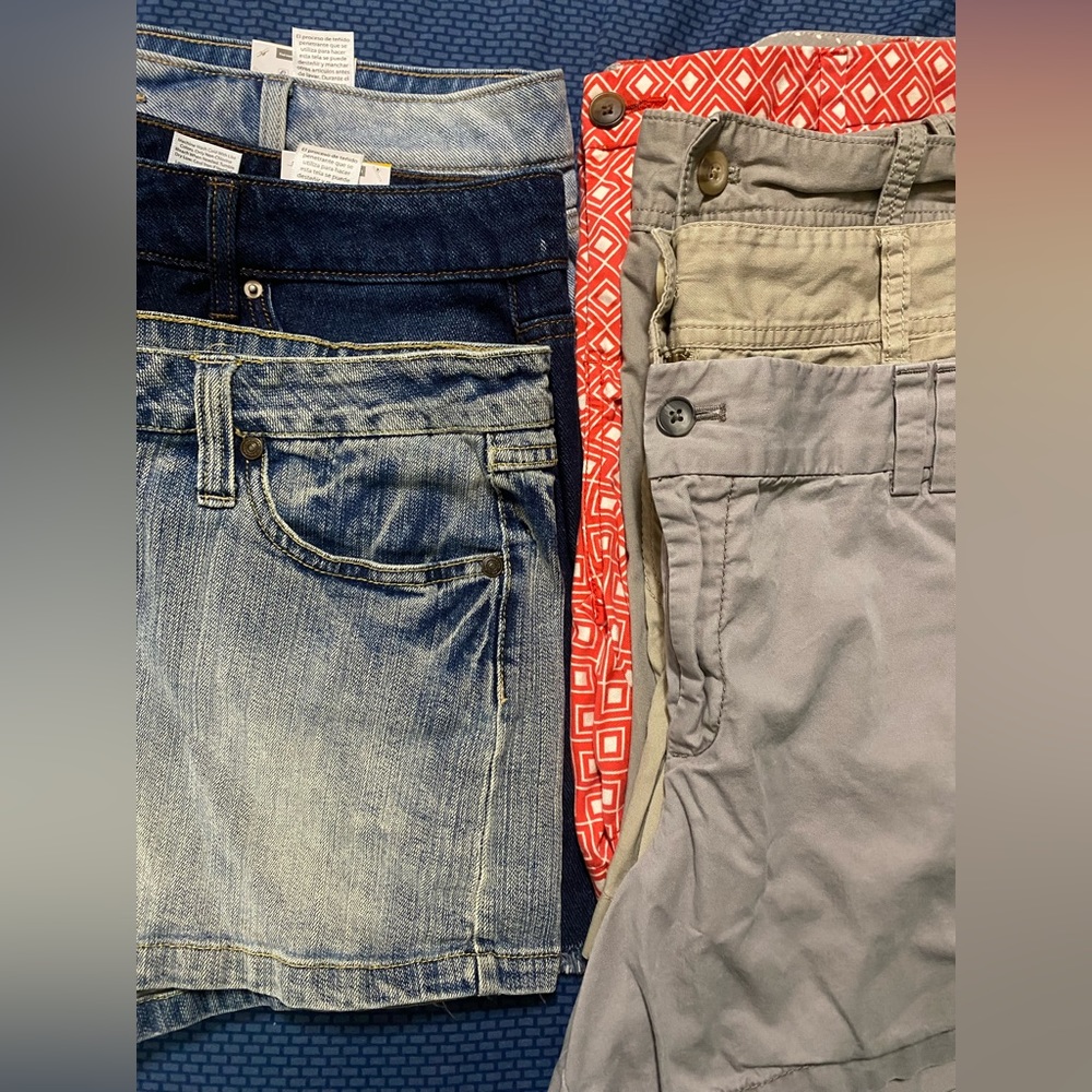 Lot of (7) Women’s Shorts Size 12-14 (run closer to 12s) NWT & Good / Like New